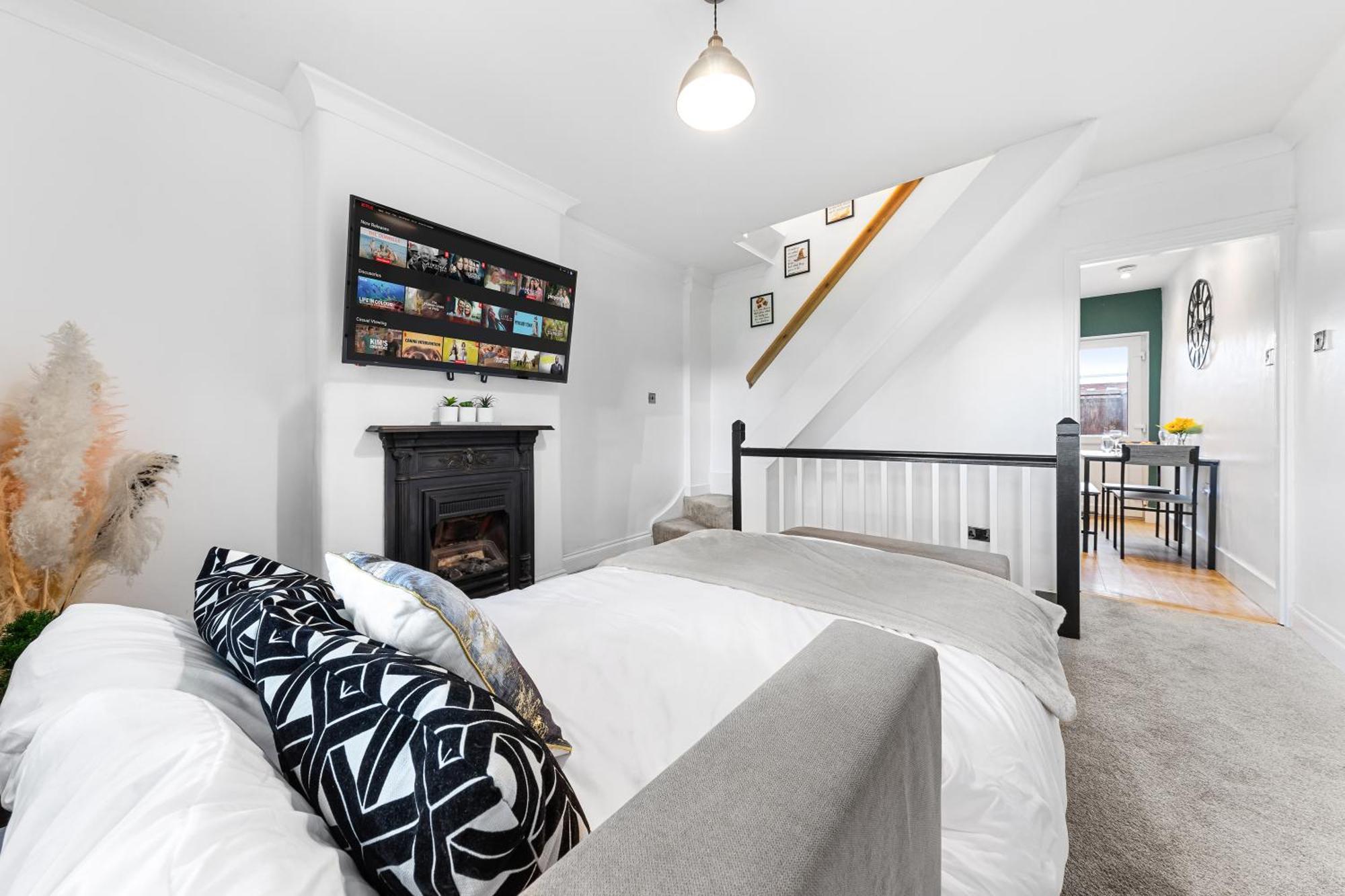 The Hogwarts Retreat - Cinema Room - Special May Offer - 25Th - 31St Watford  Kültér fotó